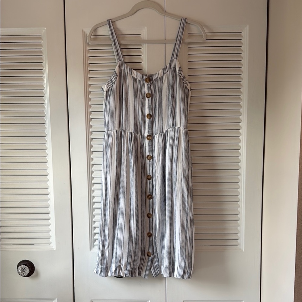 LOFT White and Gray Sleeveless Midi Sundress
